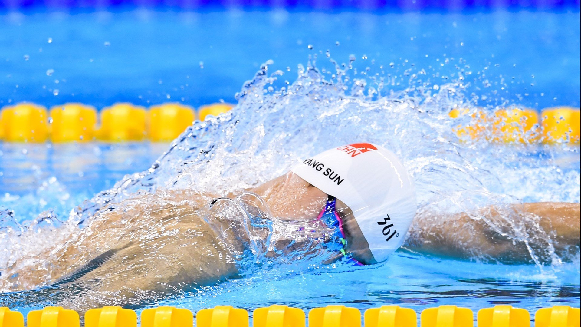 全黑队全面的攻击手段让对手无法防备,全黑队服