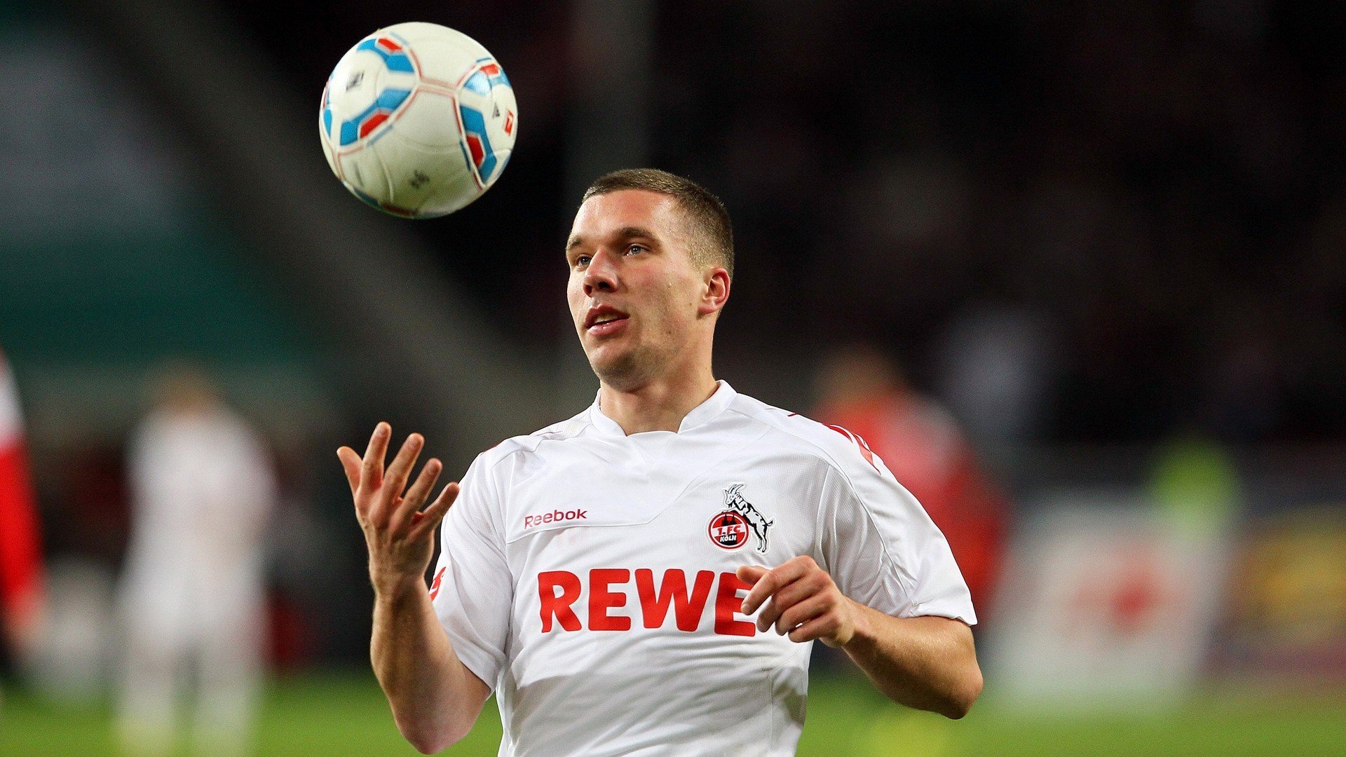 地方足球协会加强赛事统筹推动跨区联赛协作，地方足球协会怎么成立